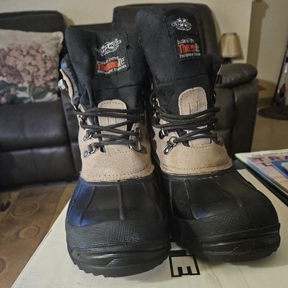 Climate X Boots - Picture 2 of 3